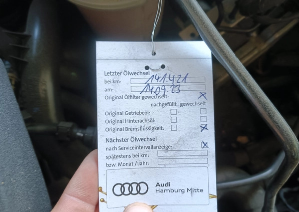 Audi A4 cena 59999 przebieg: 146000, rok produkcji 2016 z Bełchatów małe 211